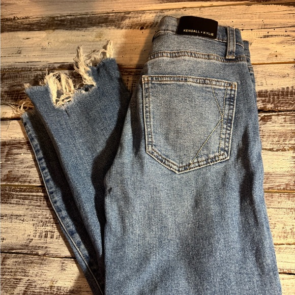 Sold - Picture 4 of 4